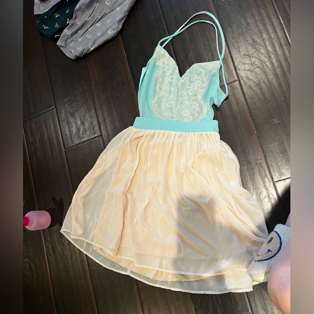 Blue and cream backless mini dress